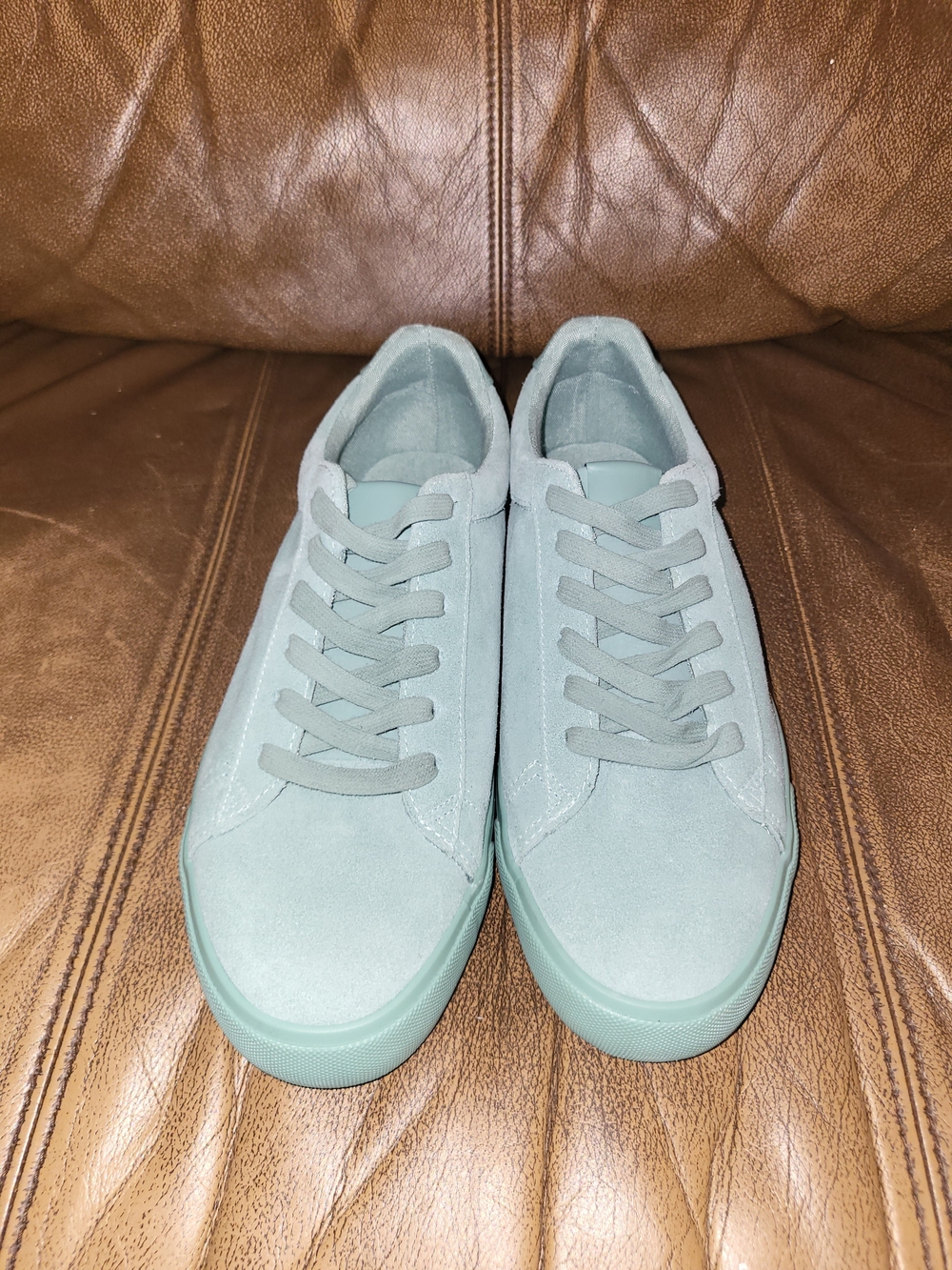 Express Men’s Mint Aqua Leather Low Top Sneakers— Size 9.5 — Excellent Pre-Owned